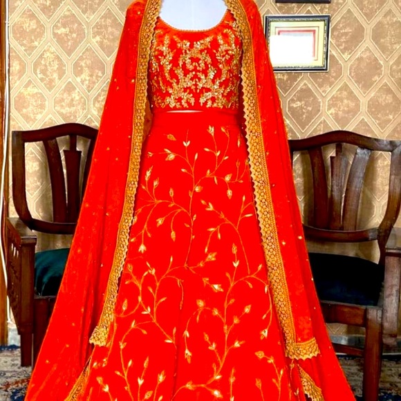 It’s a brand new lehnga. Indian dress. Bright orange colour - Picture 1 of 2